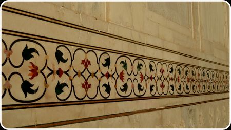 Photo of Taj Mahal: The epitome of Mugal Architecture 5/6 by Sudeep Puthalath