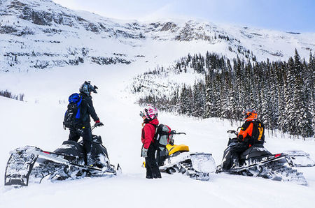 Photo of Top 10 Beautiful Snow Laden Places To Visit In India In December