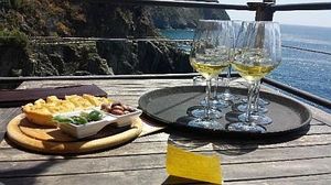 Via Cinqueterre 1/4 by Tripoto