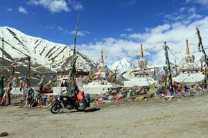 Kunzum La 4551 m 1/3 by Tripoto