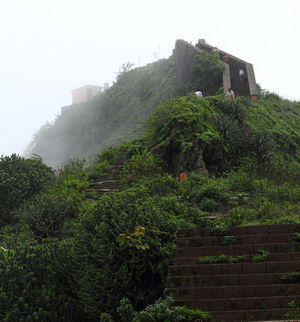Purandar fort 1/8 by Tripoto