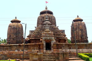 Brahmeswar Siva Temple 1/2 by Tripoto