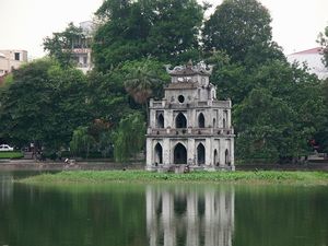 Hoan Kiem Lake 1/8 by Tripoto