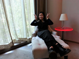 5 Reasons To Not Travel With Your Girlfriend; You Always End Up As Her Instagram Boyfriend.