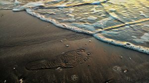 Marooned In A Virgin Beach!