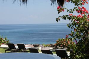 Uluwatu 1/3 by Tripoto