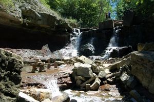 Chedoke Falls 1/1 by Tripoto