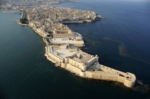 Ortigia 1/2 by Tripoto
