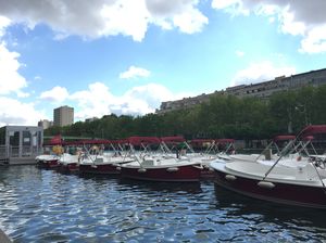 A nice boat trip in Paris