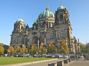 Old National Gallery (Alte Nationalgalerie) 1/2 by Tripoto