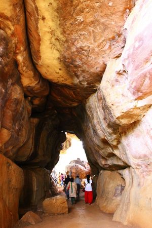Bhimbhetka: Rock shelters and cave paintings in central India
