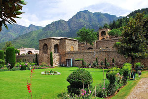 Srinagar: A Lost Destination