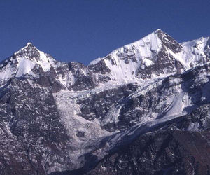 Nanda Devi 1/77 by Tripoto