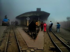 Tea, Turf and Toy Train: Darjeeling