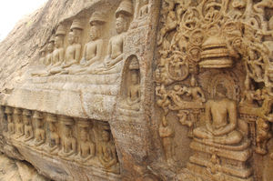 Seeking hidden sculptures in centuries-old rocks