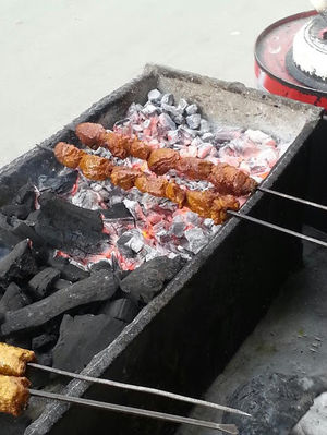 Travelling to Kashmir? Don't miss out on these street foods!