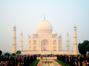 Give Agra 2 days, a suggested itinerary