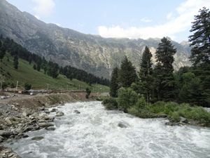 Kashmir Great Lakes Trek: A Himalayan Expedition