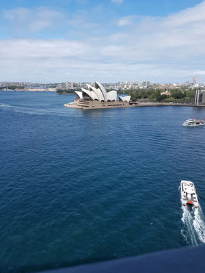 Sydney Harbour Bridge 1/6 by Tripoto