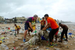 Mumbaikars Collect 2.84 lakh kg Of Trash From Versova Giving Beaches The Respect They Deserve