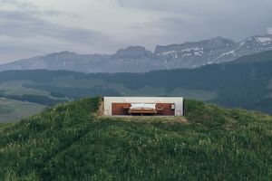 In The Middle Of The Swiss Alps With No Roof & No Walls, This Is The World's Only Zero-Star Hotel