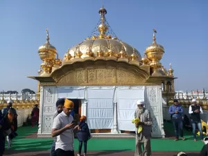 Golden Temple (Harmandir Sahib) 1/undefined by Tripoto
