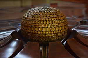Hypnotising Pondy: Variation from the usual