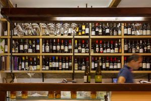 Wine Bar do Castelo 1/1 by Tripoto
