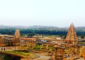 Trip through the ruins of Hampi