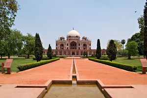 Top Places & Attractions To Visit in Delhi