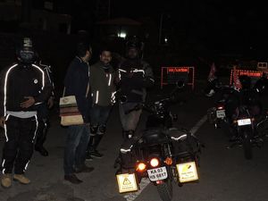 How 6 of us Rode for 21 hours covering 910 km through 3 States