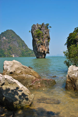 Around the World in 30 Days: Exploring New Waters