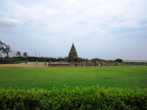 Shore Temple 1/16 by Tripoto