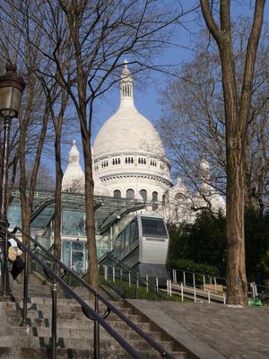 Montmartre Funicular 1/1 by Tripoto