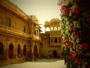 Mandir Palace 1/2 by Tripoto