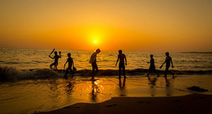 Munambam Beach 1/2 by Tripoto