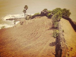 Hidden beaches around Mumbai