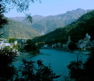 A speedy trip to Rishikesh and Haridwar
