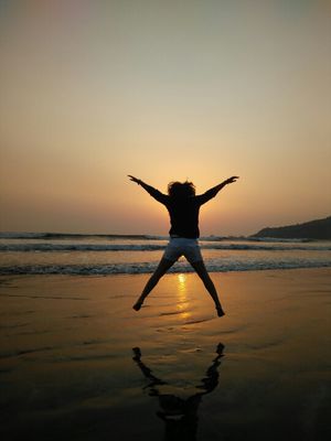 Celebrating Holi at the dazzling Shrivardhan and Harihareshwar beaches