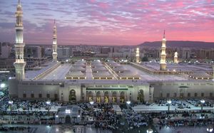 10 Largest Mosques In India