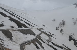 Snowfall in The Month Of May At Sinthan Top in Kashmir