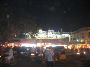 Laad Bazaar 1/10 by Tripoto
