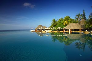 10 Splash-tacular Pools in Asia