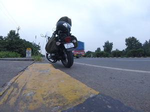 2 > 4, traveling alone through western India: Day 2, Surat (Gujarat)