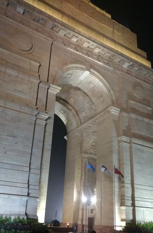 India Gate & Rajpath-full of Life at Night