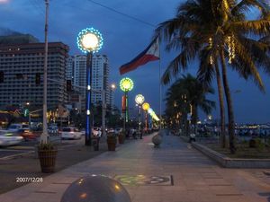 Baywalk 1/1 by Tripoto