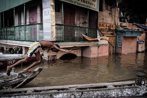 You Guys Love To See Varanasi But Would You Like To See During Flood Time