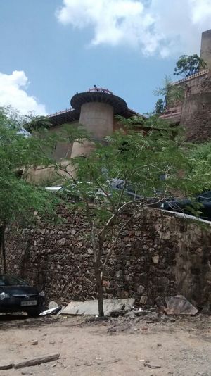 Neemrana Fort-Palace 1/28 by Tripoto