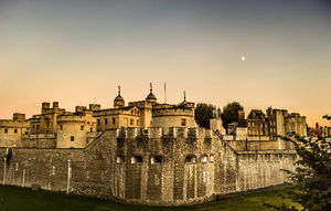 Tower of London 1/2 by Tripoto