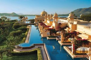 The Oberoi Udaivilas Bar 1/8 by Tripoto